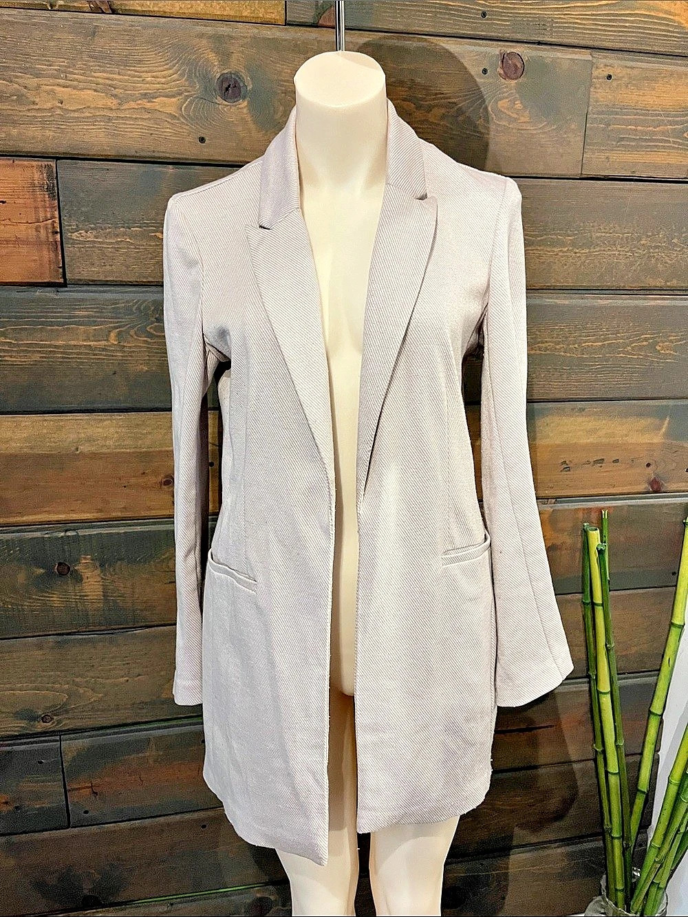 Dynamite Pinstripe Blazer in Pink & White Size Medium